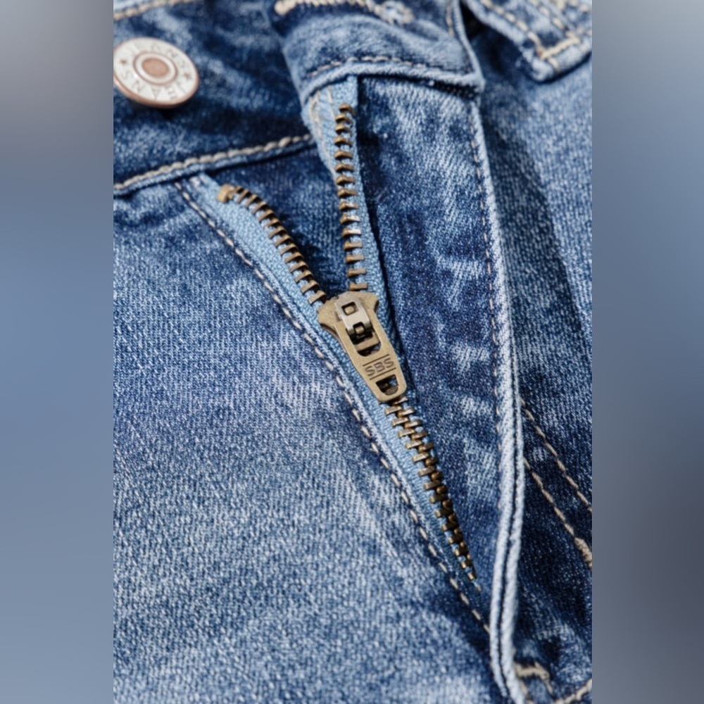 Distressed Blue Jeans - Picture 8 of 12